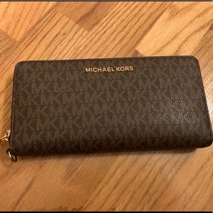 MICHAEL Michael Kors Continental wallet